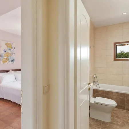 Casa Luna D'argento Corfu Vakantiehuis Virós
